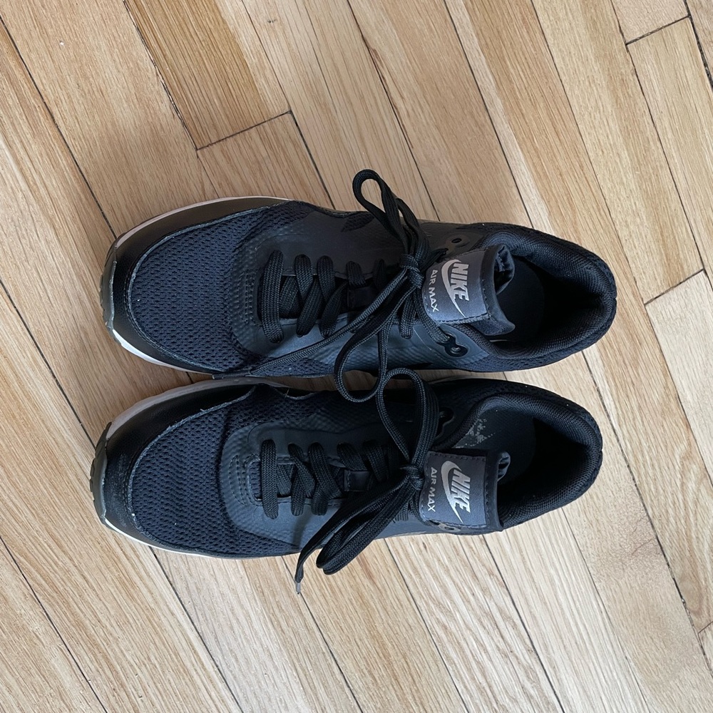 Nike Air Max Sneakers - Picture 3 of 9